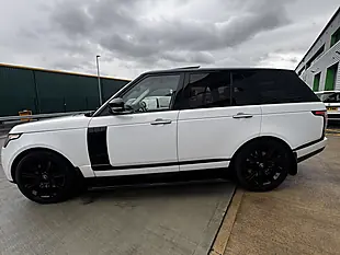 Used 2015 Land Rover Range Rover Vogue Se White - Interior and Exterior details 8