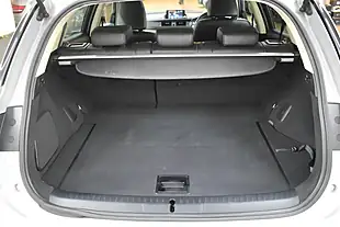 Used 2015 Lexus Ct 200h Premier Silver - Interior and Exterior details 16