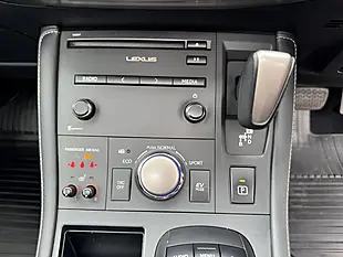Used 2015 Lexus Ct Advance Plus Black - Interior and Exterior details 7