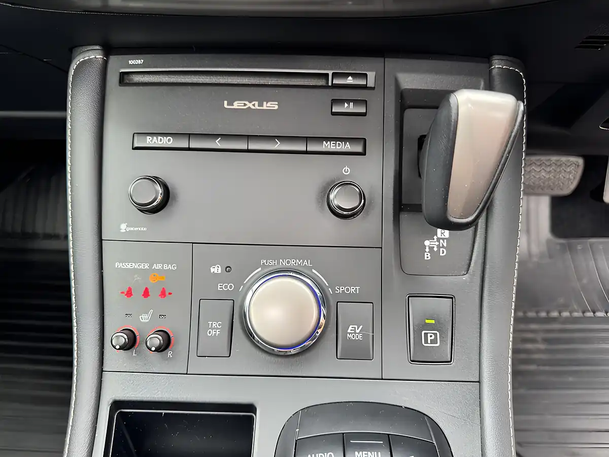 Used 2015 Lexus Ct Advance Plus Black - Interior and Exterior details 7