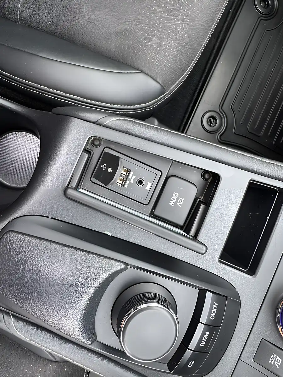 Used 2015 Lexus Ct Advance Plus Black - Interior and Exterior details 8