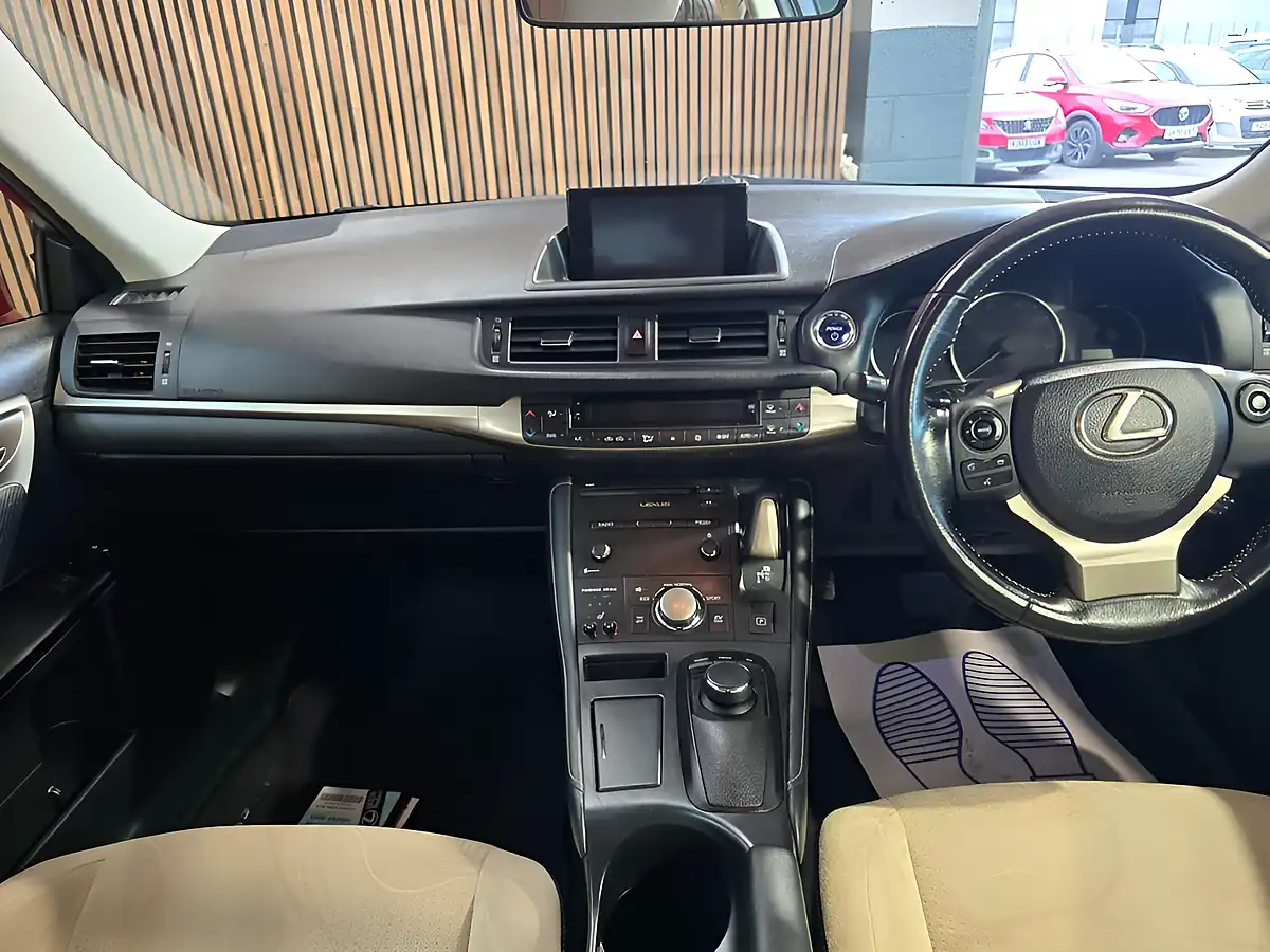 Used 2015 Lexus Ct Advance Red - Interior and Exterior details 10