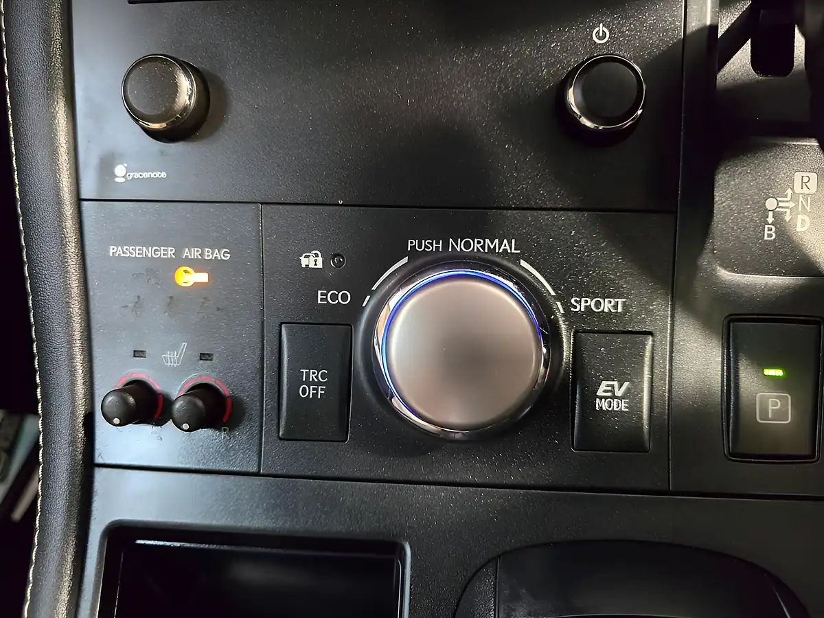 Used 2015 Lexus Ct Advance Red - Interior and Exterior details 20