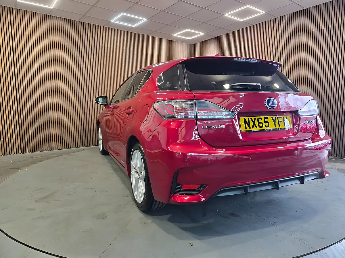Used 2015 Lexus Ct Advance Red - Interior and Exterior details 4
