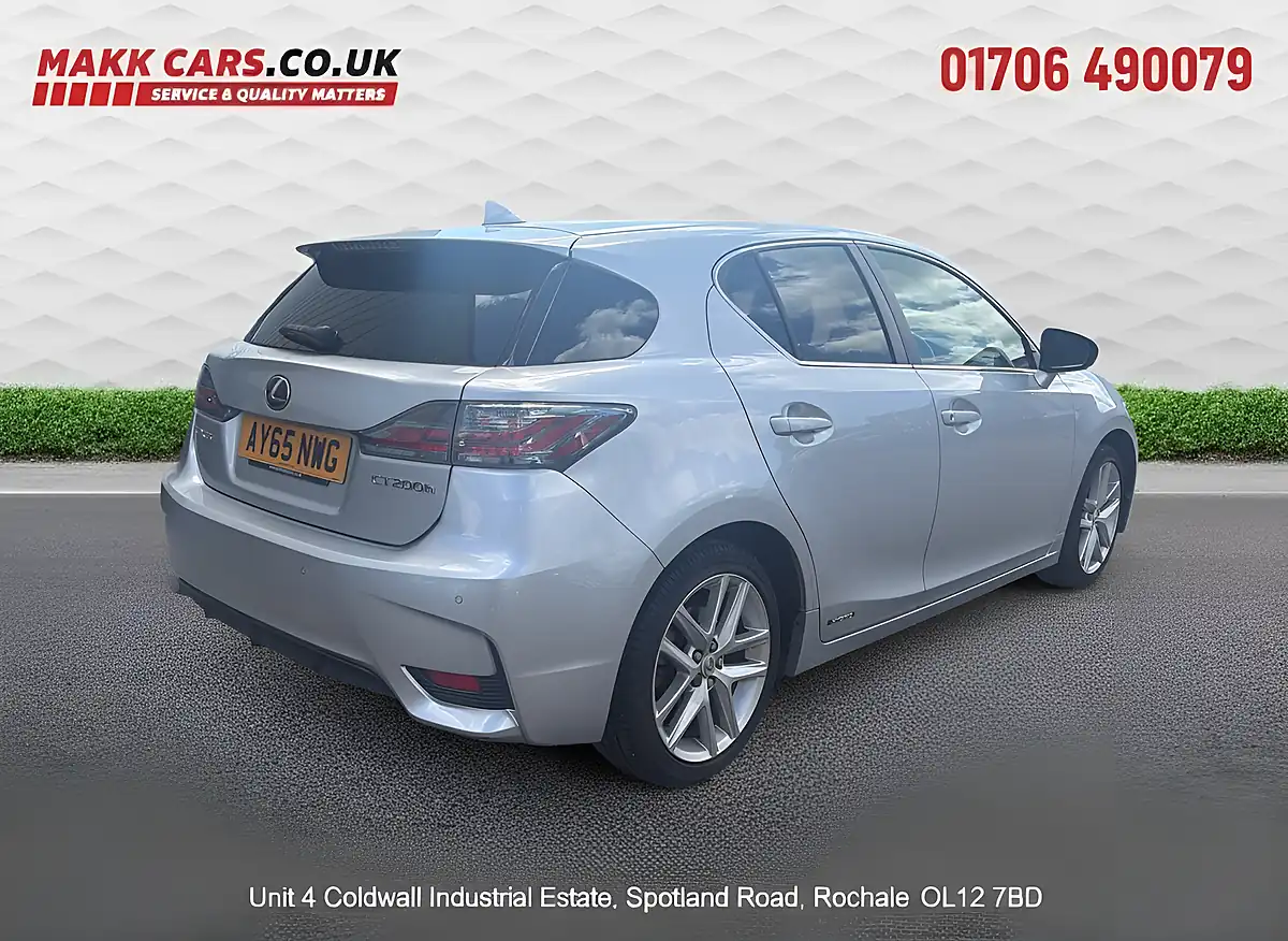 Used 2015 Lexus Ct Advance Silver - Interior and Exterior details 4