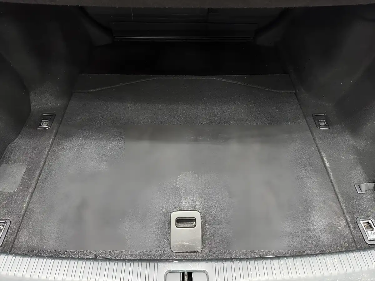 Used 2015 Lexus Is Advance Red - Interior and Exterior details 19
