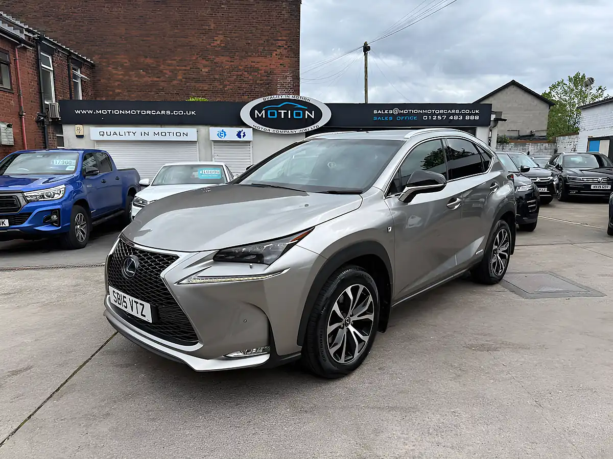 Used 2015 Lexus Nx 300h F Sport Silver - Front View