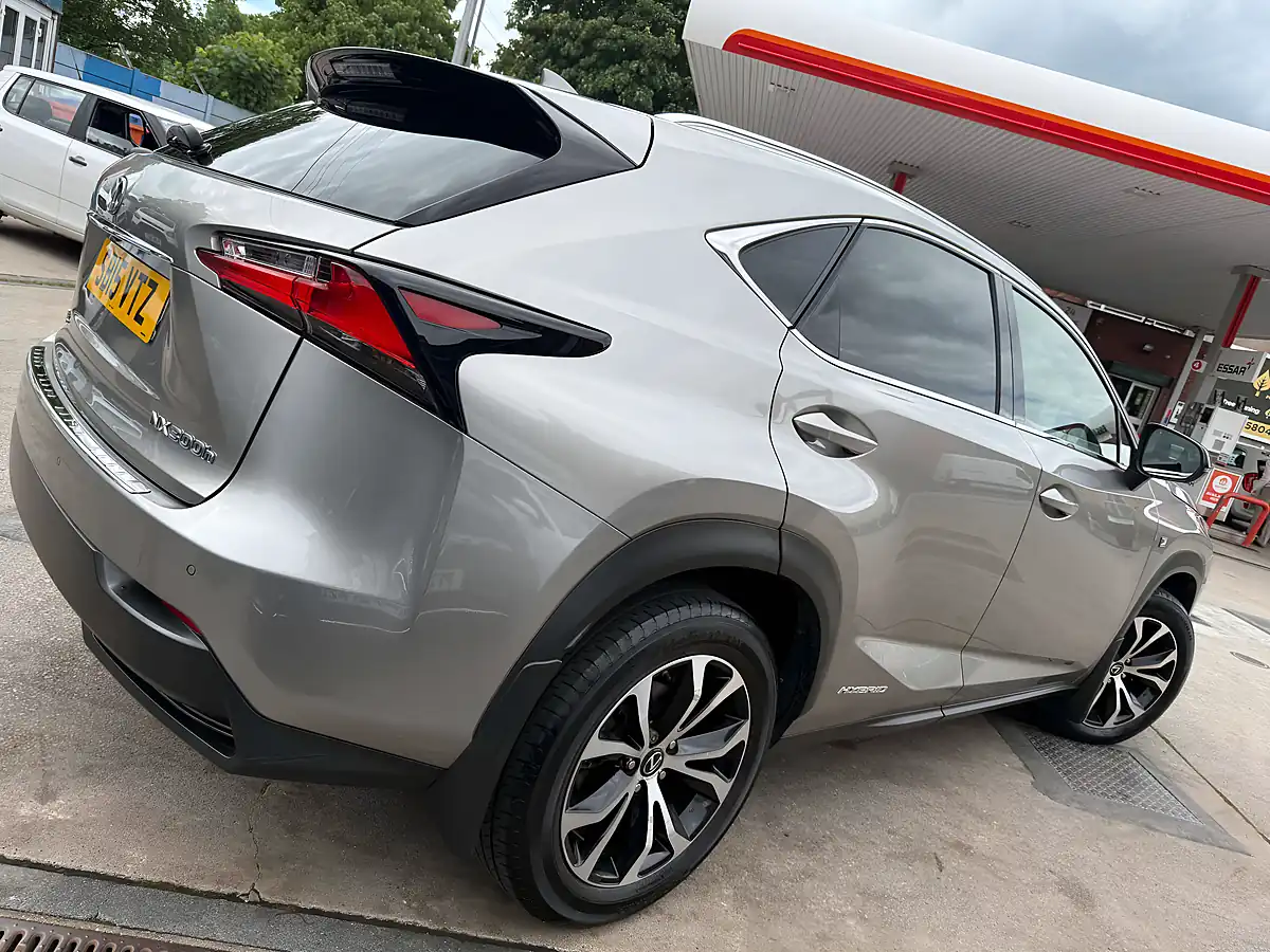 Used 2015 Lexus Nx 300h F Sport Silver - Interior and Exterior details 12