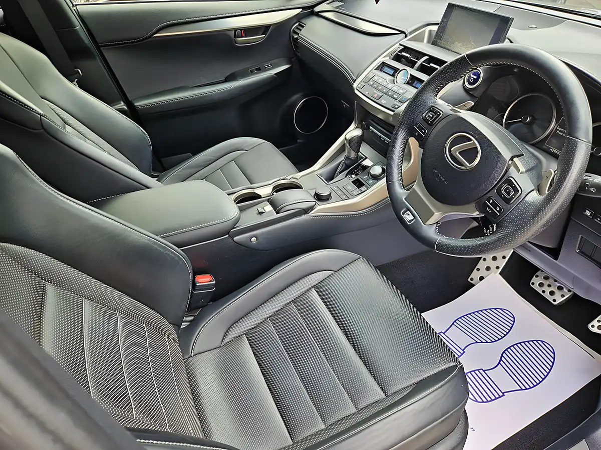 Used 2015 Lexus Nx 300h F Sport Silver - Interior and Exterior details 15