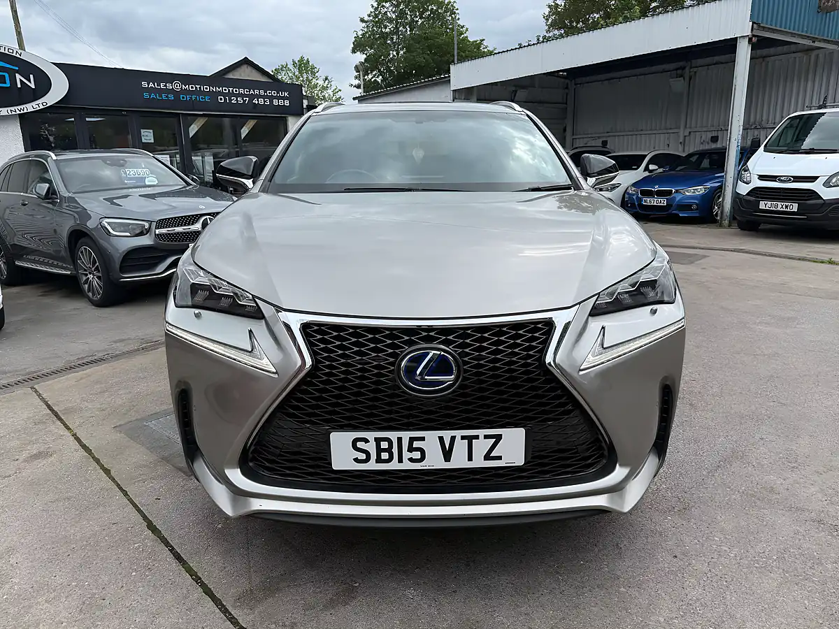 Used 2015 Lexus Nx 300h F Sport Silver - Interior and Exterior details 4