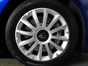 Used 2015 Maserati Ghibli Blu Emozione (blue) - Interior and Exterior details 12