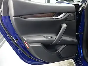 Used 2015 Maserati Ghibli Blu Emozione (blue) - Interior and Exterior details 15