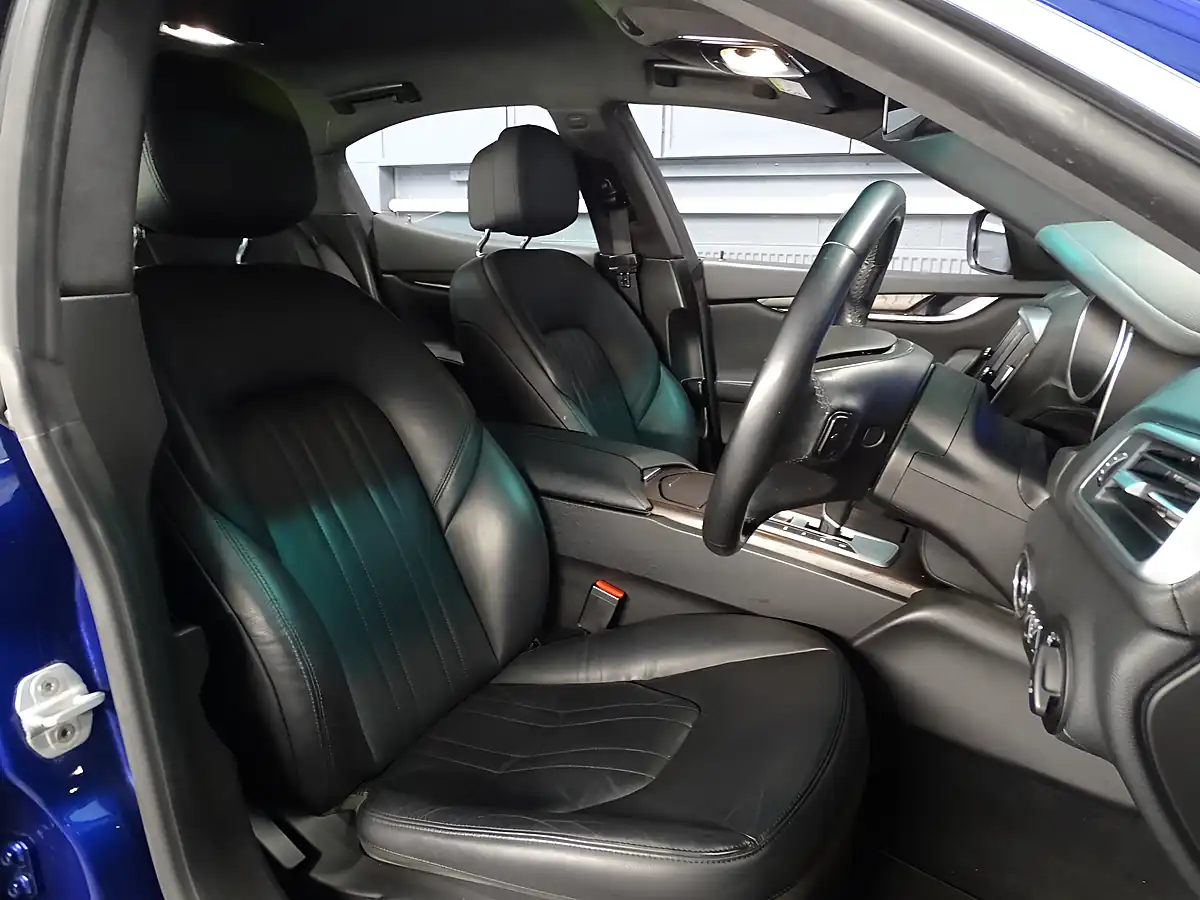 Used 2015 Maserati Ghibli Blu Emozione (blue) - Interior and Exterior details 16