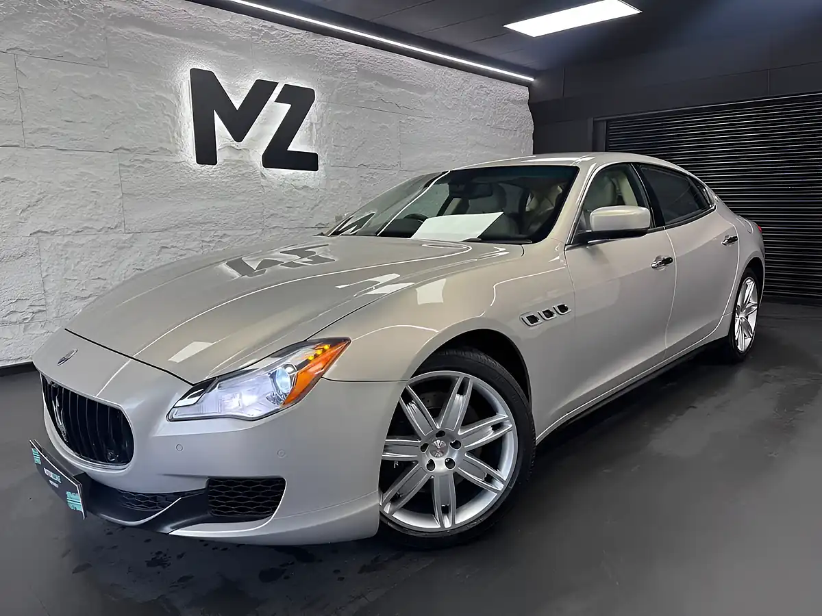 Used 2015 Maserati Quattroporte S Silver/Beige - Front View