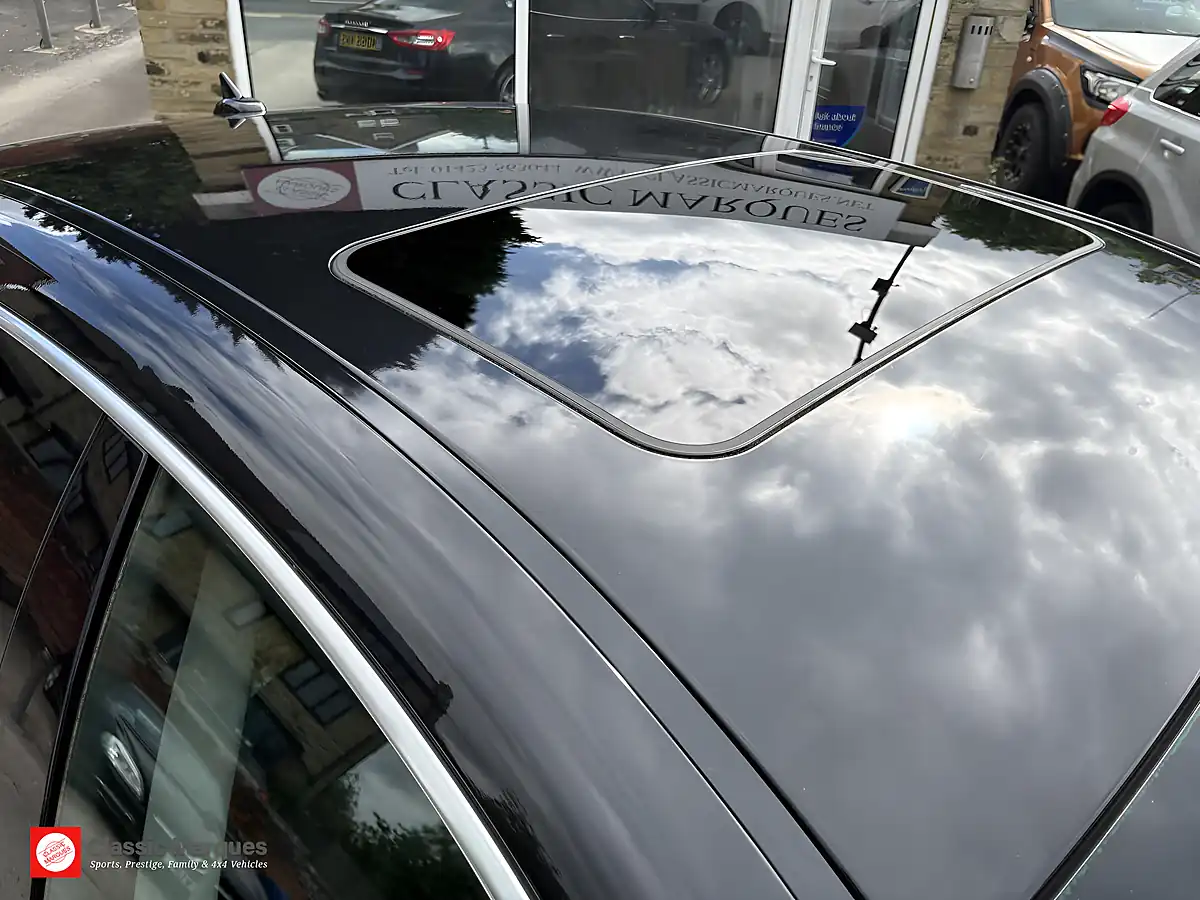 Used 2015 Maserati Quattroporte Saloon Black - Interior and Exterior details 10