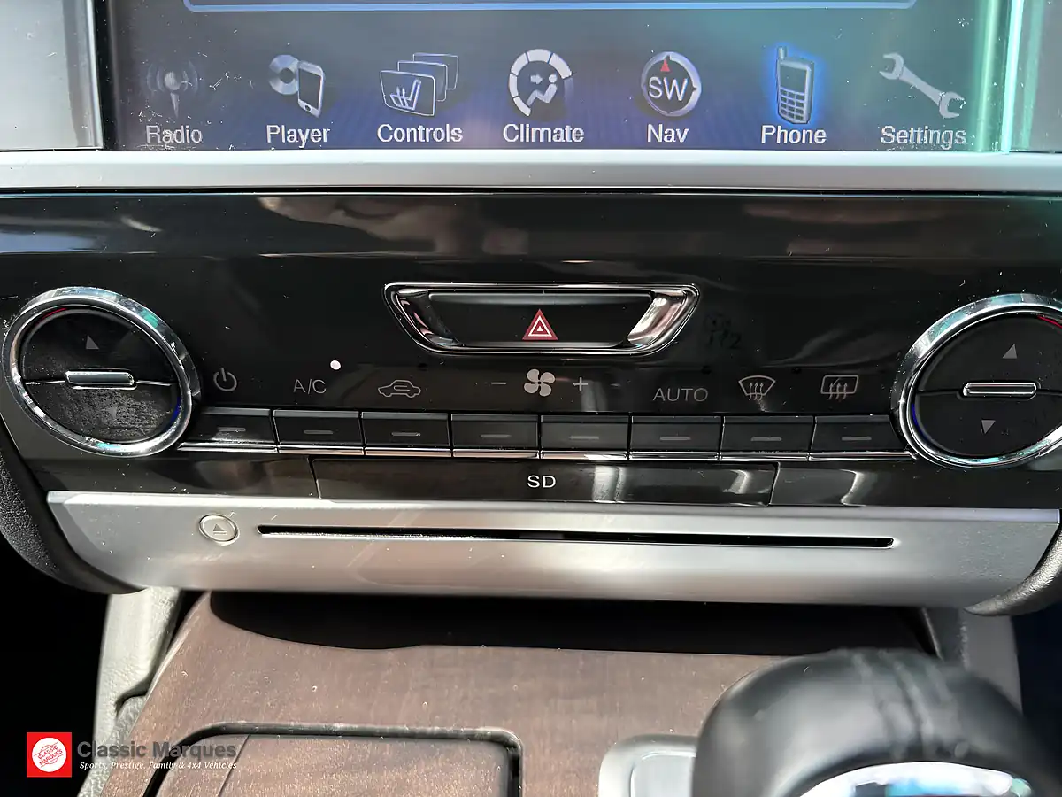Used 2015 Maserati Quattroporte Saloon Black - Interior and Exterior details 17