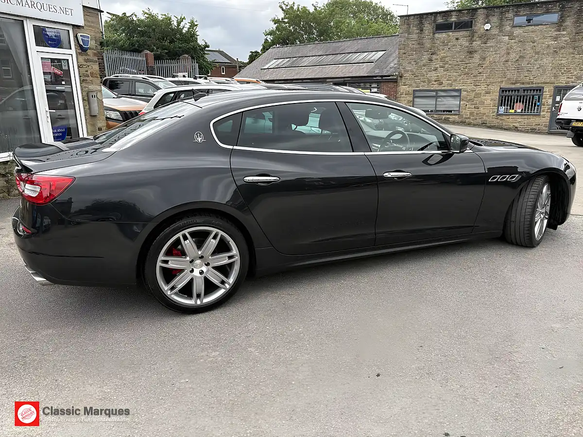 Used 2015 Maserati Quattroporte Saloon Black - Interior and Exterior details 3