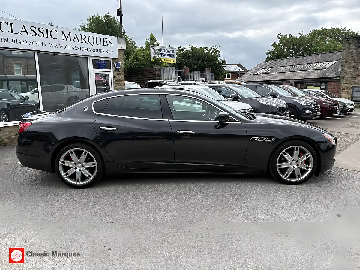 Used 2015 Maserati Quattroporte Saloon Black - Interior and Exterior details 7