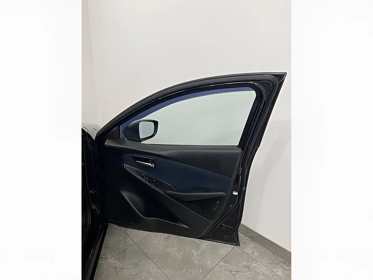 Used 2015 Mazda 2 Se-L Black - Interior and Exterior details 12