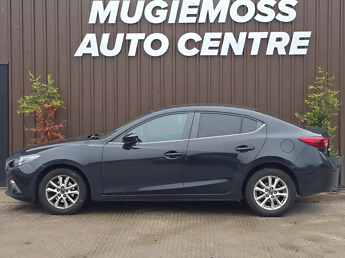 Used 2015 Mazda 3 Se-L Black - Interior and Exterior details 4