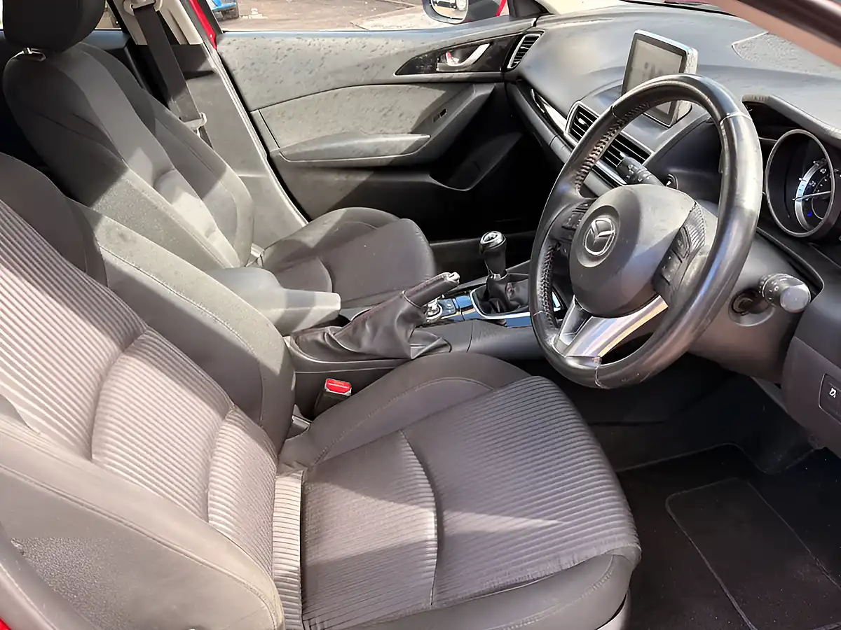 Used 2015 Mazda 3 Se-L Nav Red - Interior and Exterior details 11