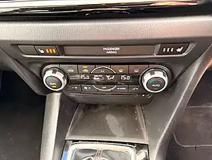 Used 2015 Mazda 3 Se-L Nav Red - Interior and Exterior details 15