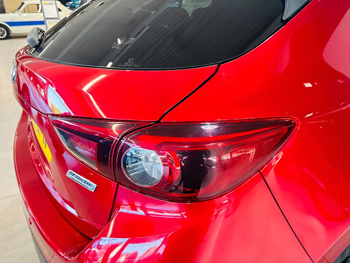 Used 2015 Mazda 3 Se-L Nav Red - Interior and Exterior details 13