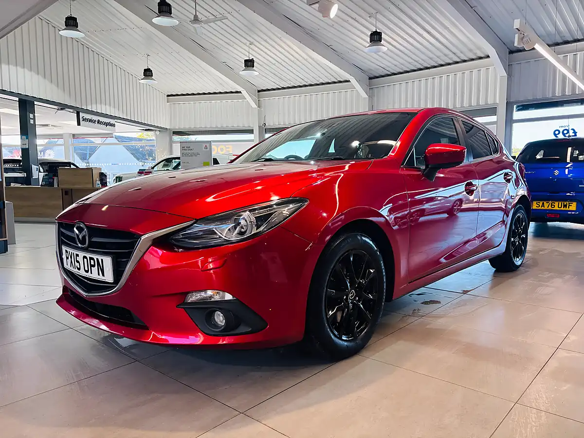 Used 2015 Mazda 3 Se-L Nav Red - Interior and Exterior details 3