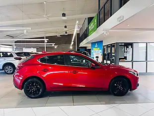 Used 2015 Mazda 3 Se-L Nav Red - Interior and Exterior details 6