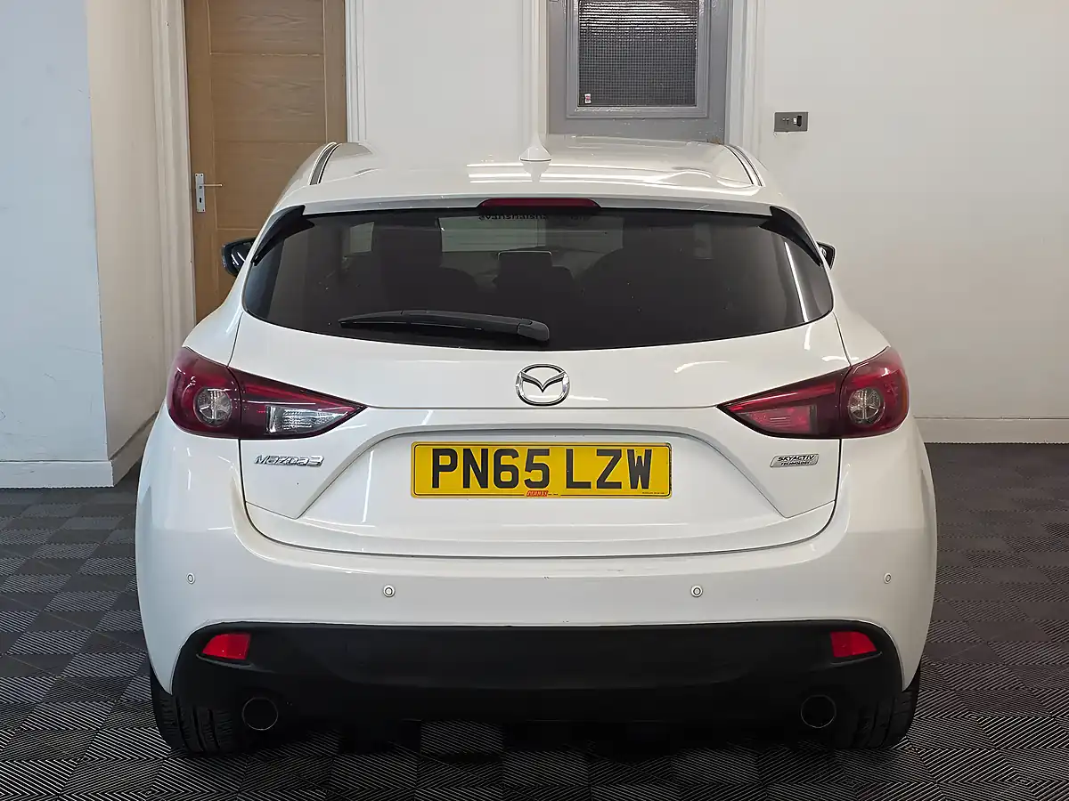Used 2015 Mazda 3 Se-L Nav White - Interior and Exterior details 5