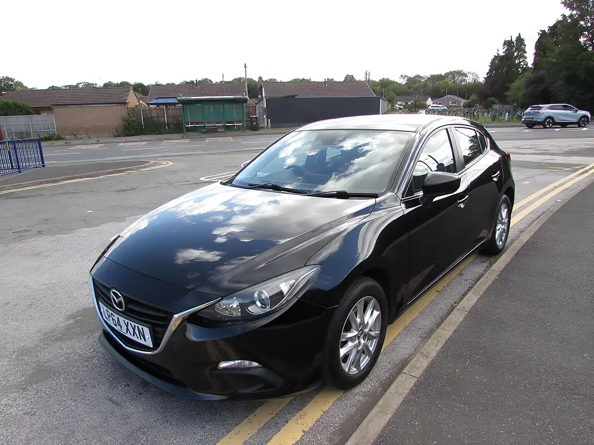 Used 2015 Mazda 3 Se Nav Black - Interior and Exterior details 3