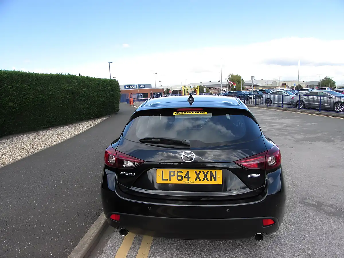 Used 2015 Mazda 3 Se Nav Black - Interior and Exterior details 6