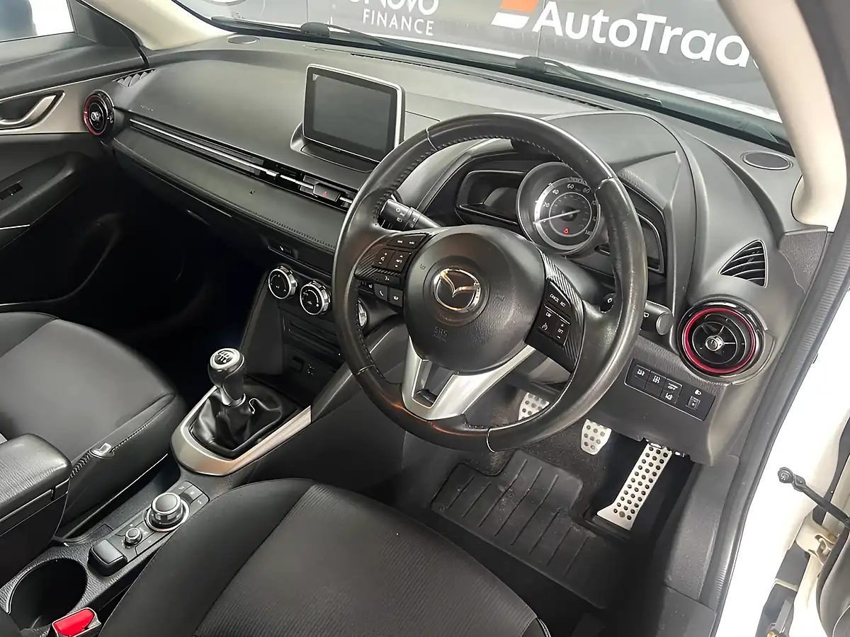 Used 2015 Mazda CX-3 Se-L Nav White - Interior and Exterior details 13