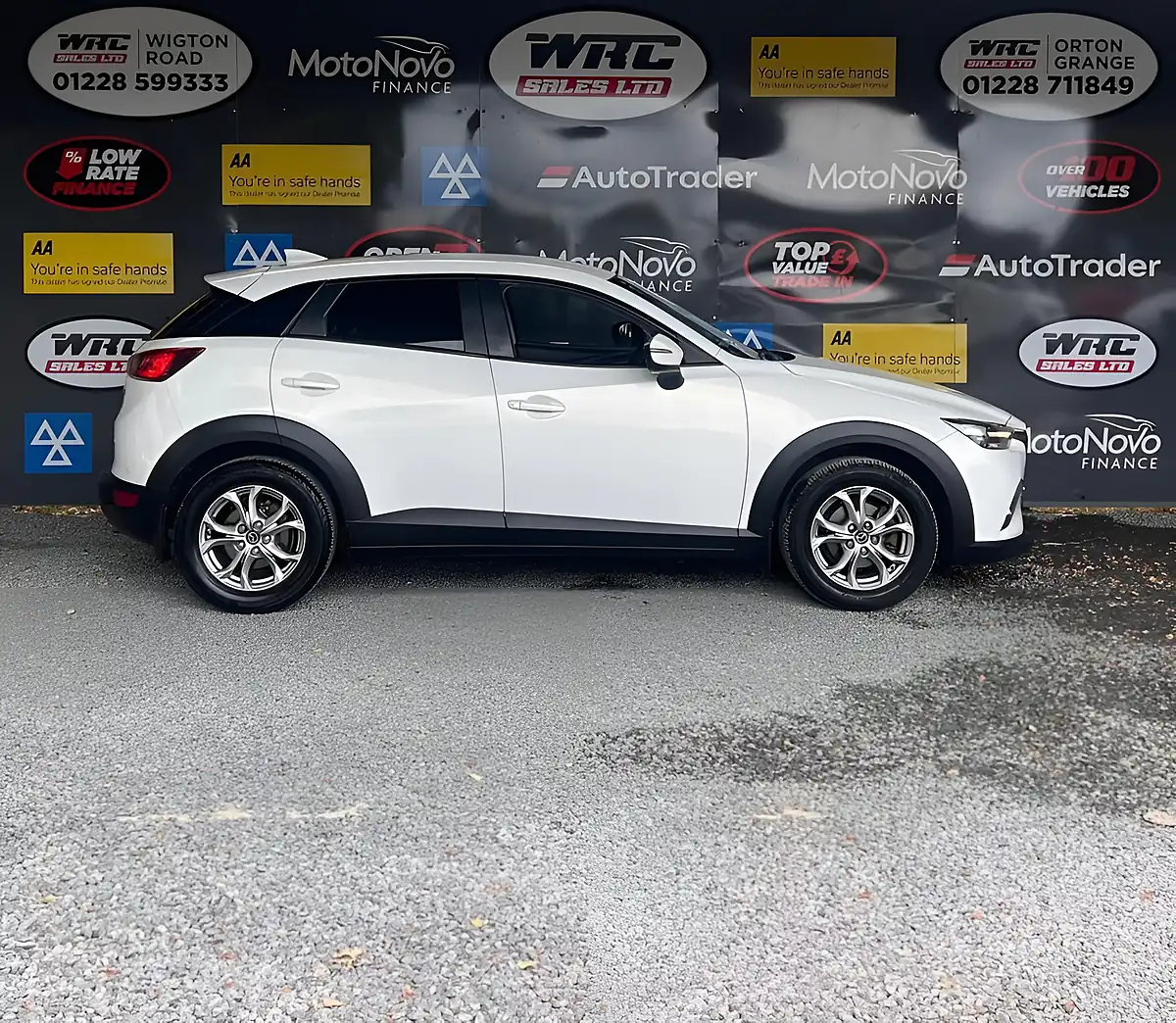 Used 2015 Mazda CX-3 Se-L Nav White - Interior and Exterior details 5