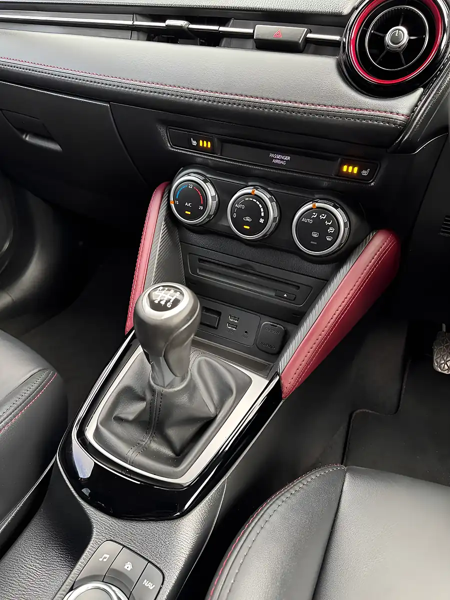 Used 2015 Mazda CX-3 Sport Nav Soul Red Metallic - Interior and Exterior details 18