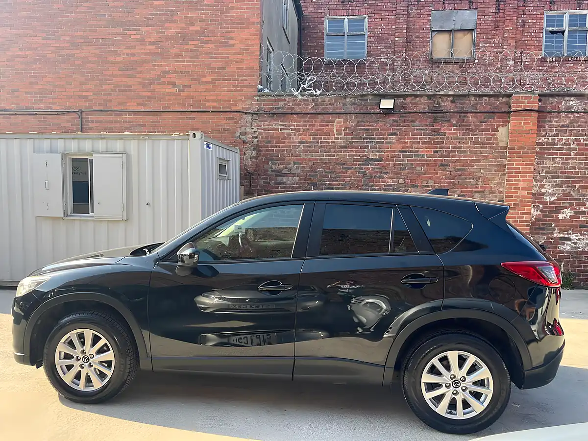 Used 2015 Mazda CX-5 Se-L Lux Black - Interior and Exterior details 6
