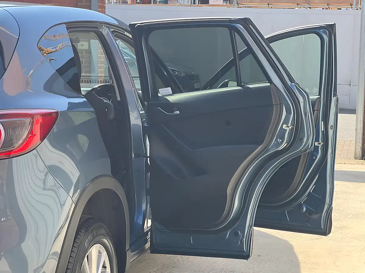 Used 2015 Mazda CX-5 Se-L Nav Blue - Interior and Exterior details 13
