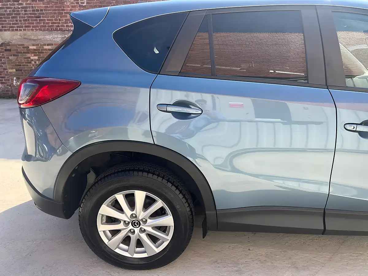 Used 2015 Mazda CX-5 Se-L Nav Blue - Interior and Exterior details 15