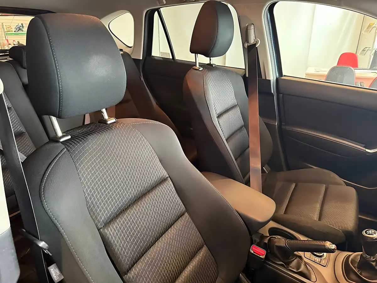 Used 2015 Mazda CX-5 Se-L Nav Blue - Interior and Exterior details 11
