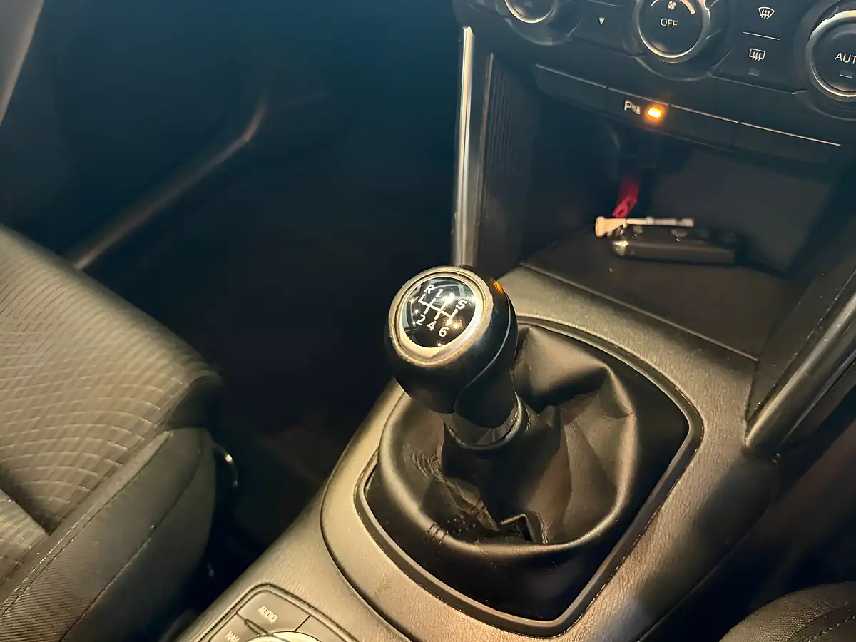 Used 2015 Mazda CX-5 Se-L Nav Blue - Interior and Exterior details 16