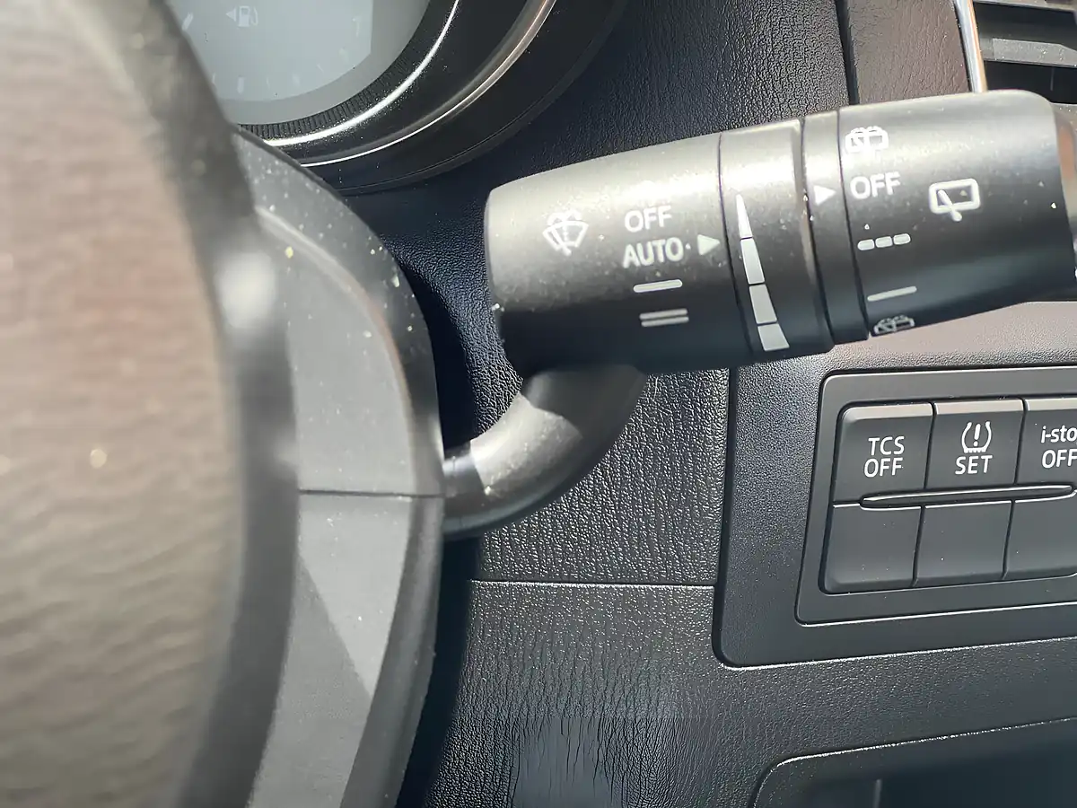 Used 2015 Mazda CX-5 Se-L Nav Silver - Interior and Exterior details 10