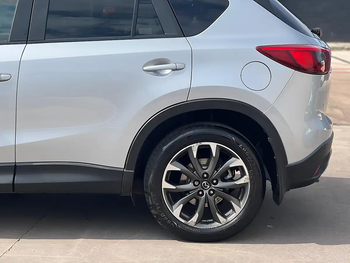 Used 2015 Mazda CX-5 Sport Nav Silver - Interior and Exterior details 5