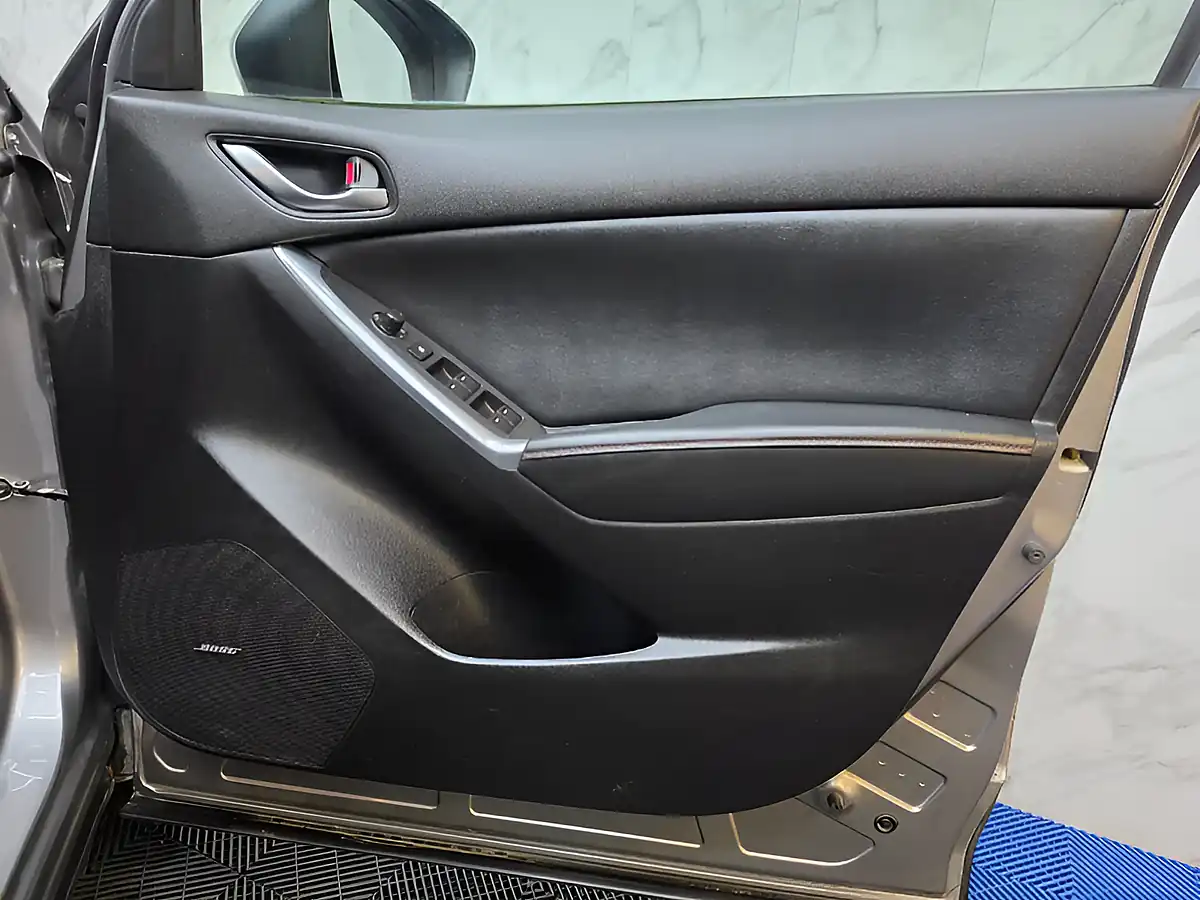 Used 2015 Mazda CX-5 Sport Nav Silver - Interior and Exterior details 16