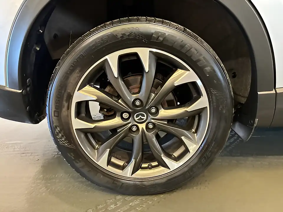 Used 2015 Mazda CX-5 Sport Nav Silver - Interior and Exterior details 15
