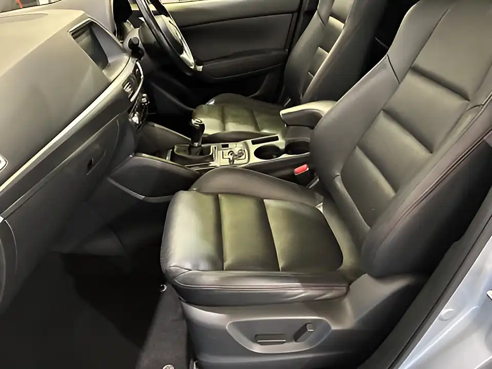 Used 2015 Mazda CX-5 Sport Nav Silver - Interior and Exterior details 17