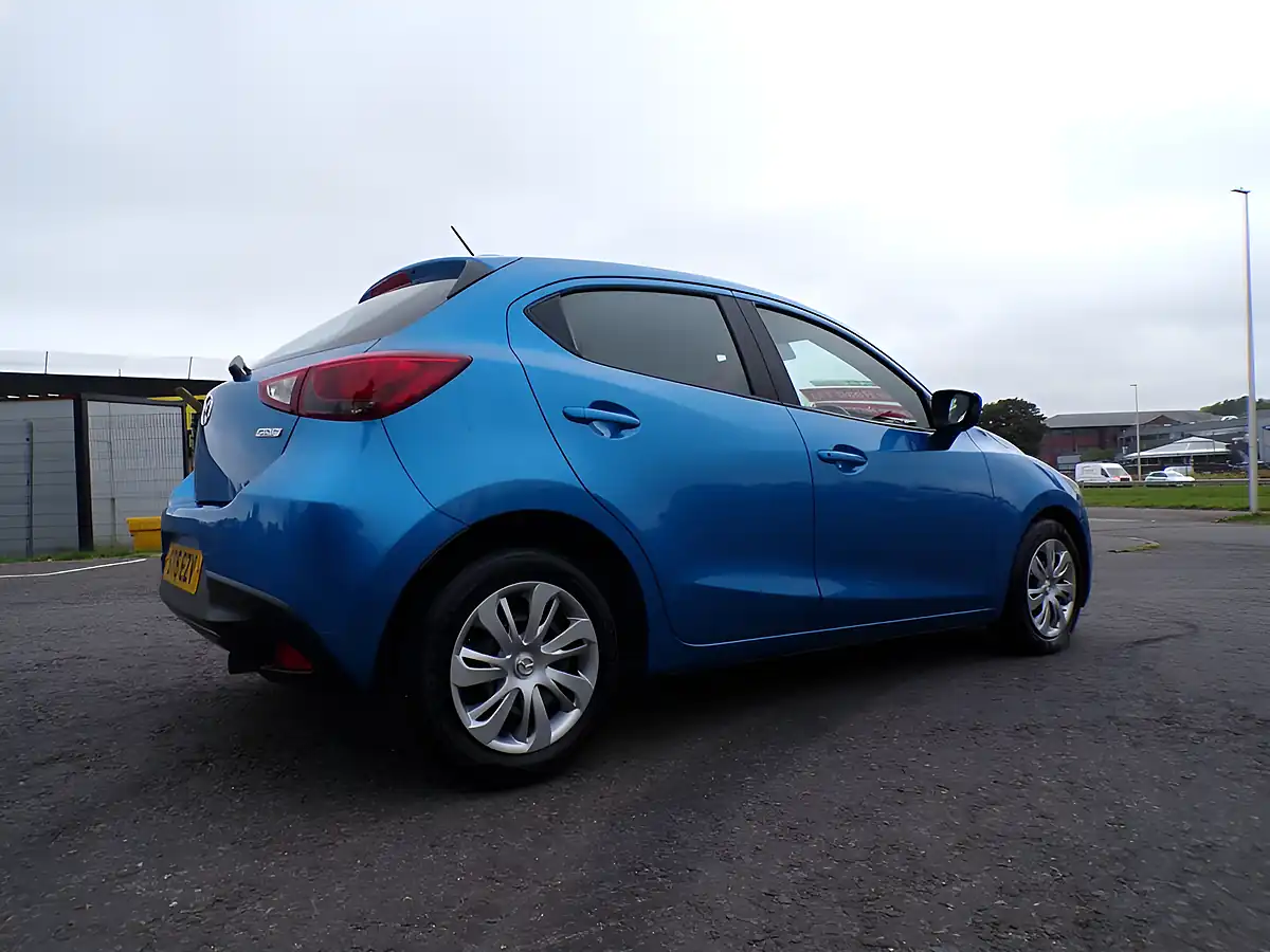 Used 2015 Mazda Mazda2 Se Blue - Interior and Exterior details 7