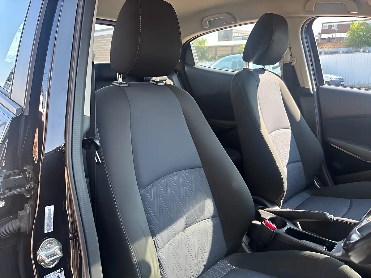Used 2015 Mazda Mazda2 Se-L Black - Interior and Exterior details 11