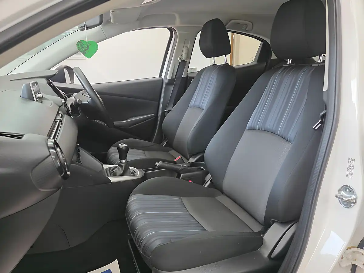Used 2015 Mazda Mazda2 Se White - Interior and Exterior details 13