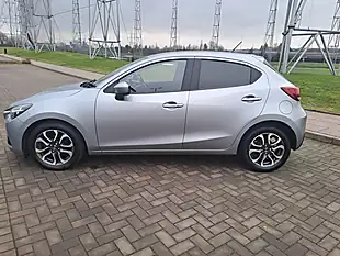 Used 2015 Mazda Mazda2 Sport Silver - Interior and Exterior details 3