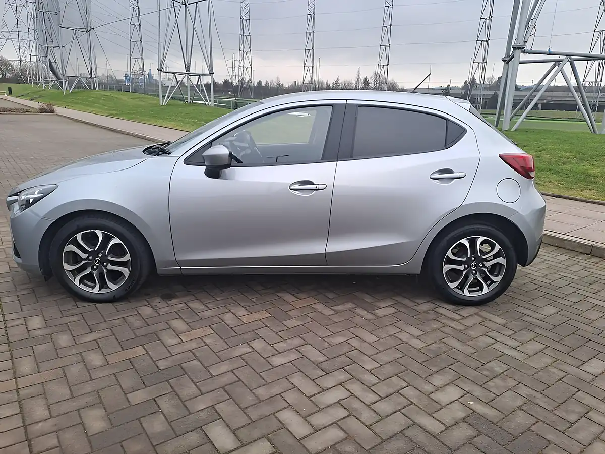 Used 2015 Mazda Mazda2 Sport Silver - Interior and Exterior details 3